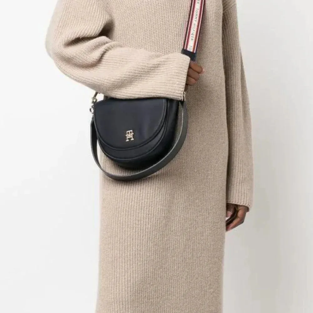 Tommy Hilfiger Life Shoulder Bag Smooth Grain Women - NVYRED