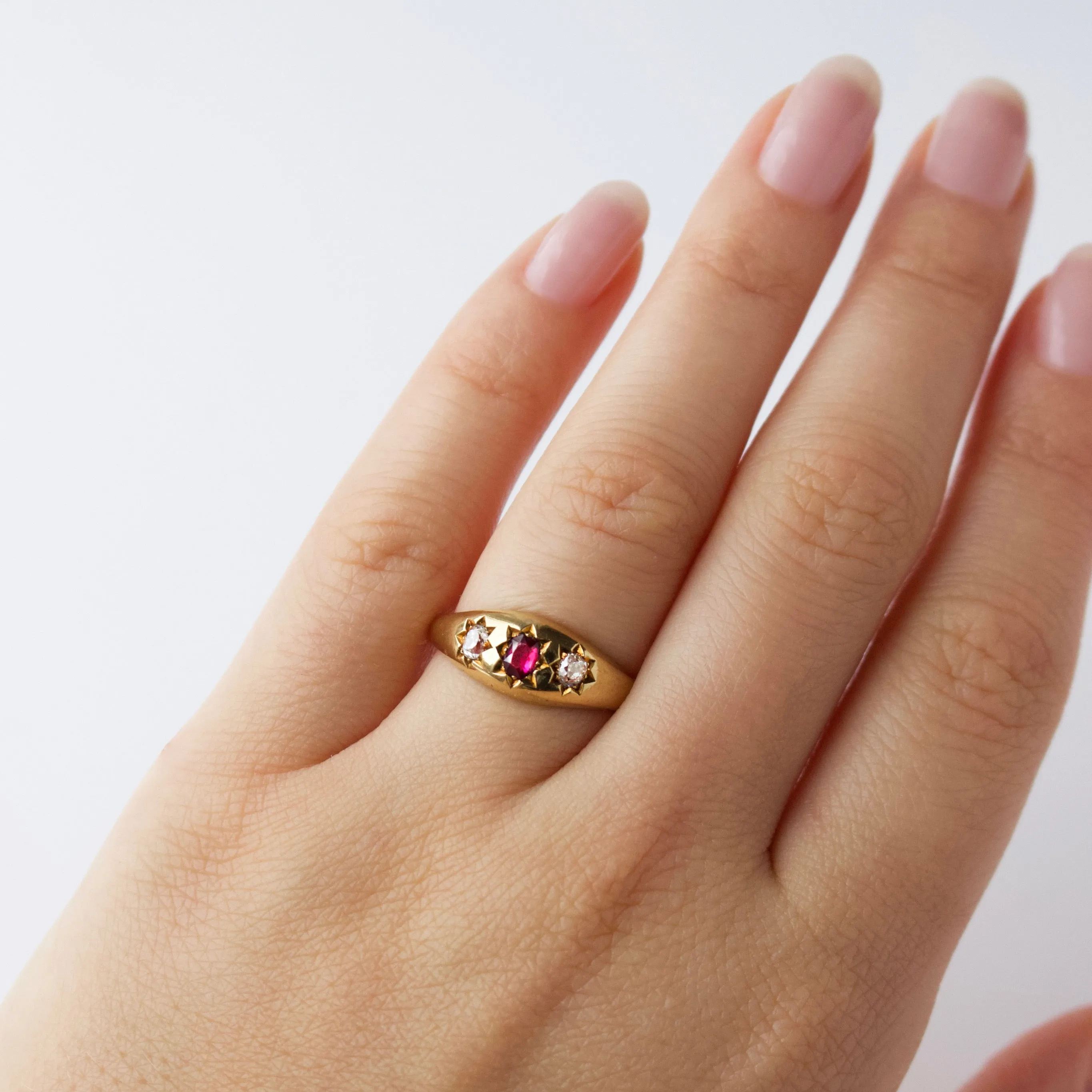 Vintage 18k Solid Yellow Gold Ruby and Diamond Ring Size -  O