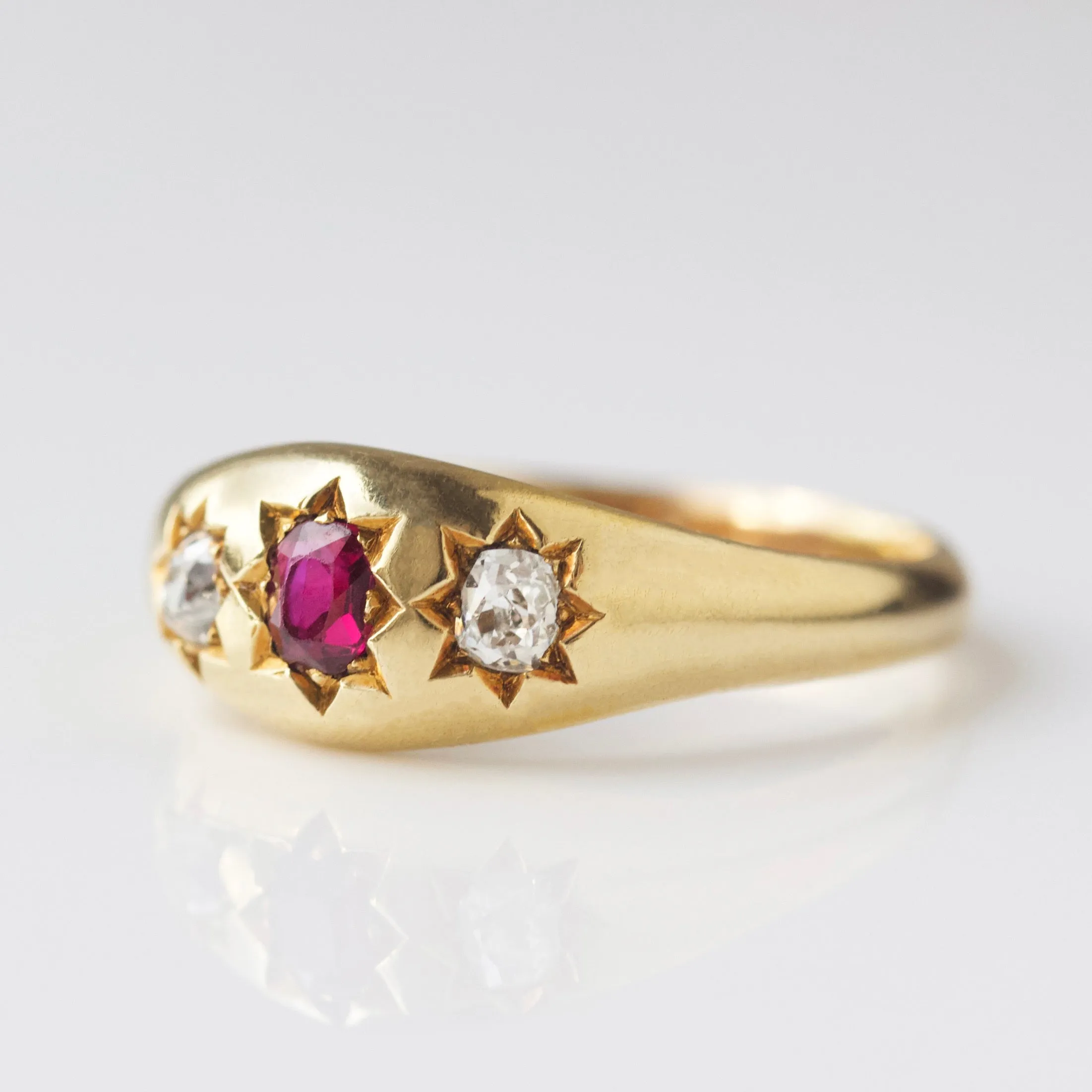 Vintage 18k Solid Yellow Gold Ruby and Diamond Ring Size -  O